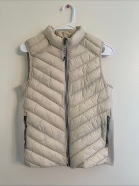 Light Beige Quilted Puffer Vest - Women